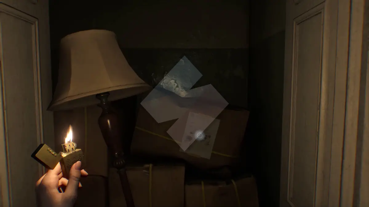 Grace-08-RhodesHill-Note-on-Cardboard-Box-Room-202 (1)